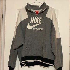 Nike Vintage Style Pull On